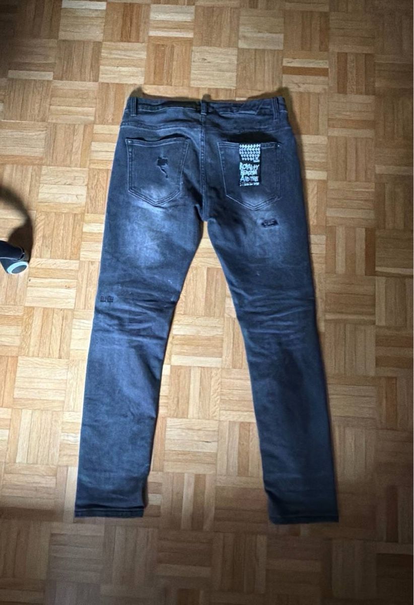 Jeans: Slim fit Jeans grau Grösse M Ripped Look – Gebraucht aus Bern von fed_cc82 1