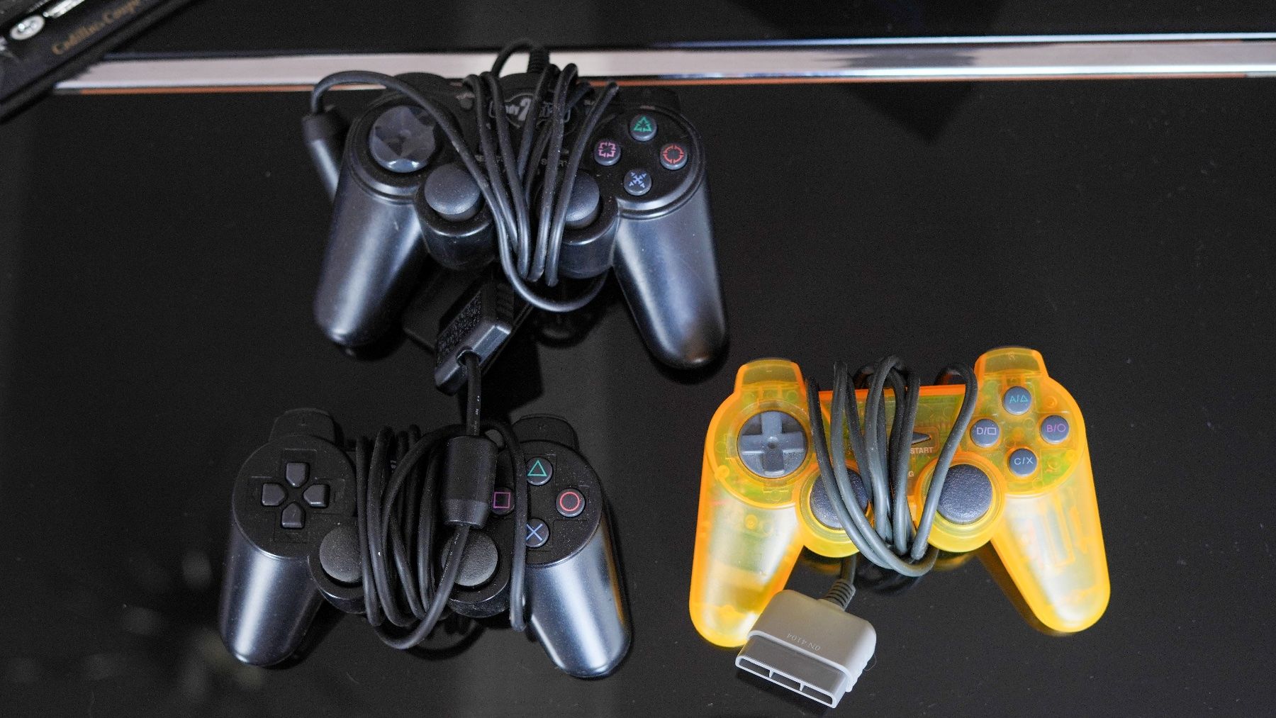 Console Sony PlayStation 2 avec trois manettes et des jeux (Gebraucht ...