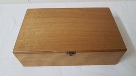 Holz Kistli mit Deckel und Scharnier