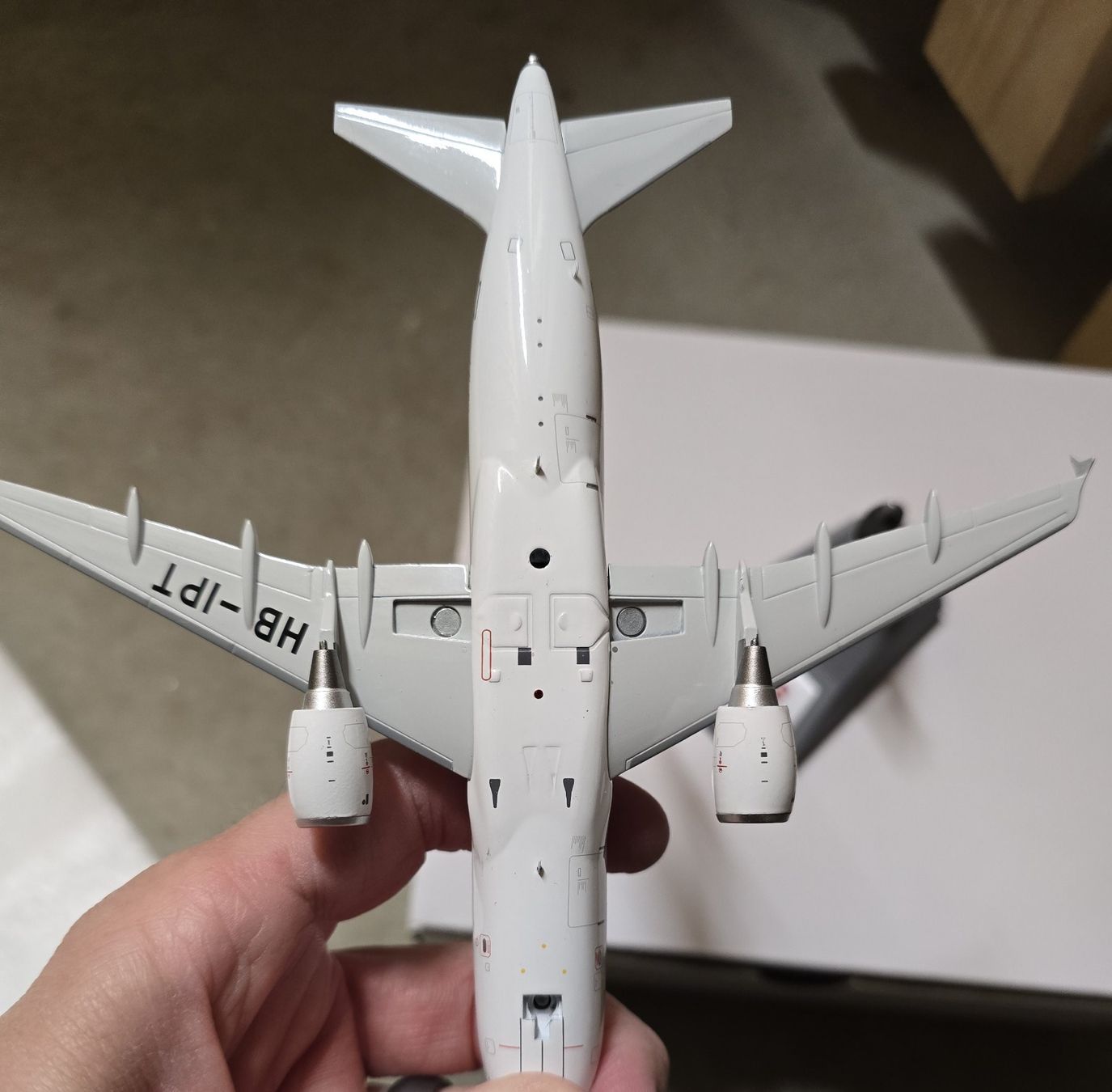 Airbus Kit di modellismo & Modellini statici: Swiss A319 - Jfox Models 1:200 – Nuovo (secondo la descrizione) da Oberglatt ZH venduto da fej_kj6q 2