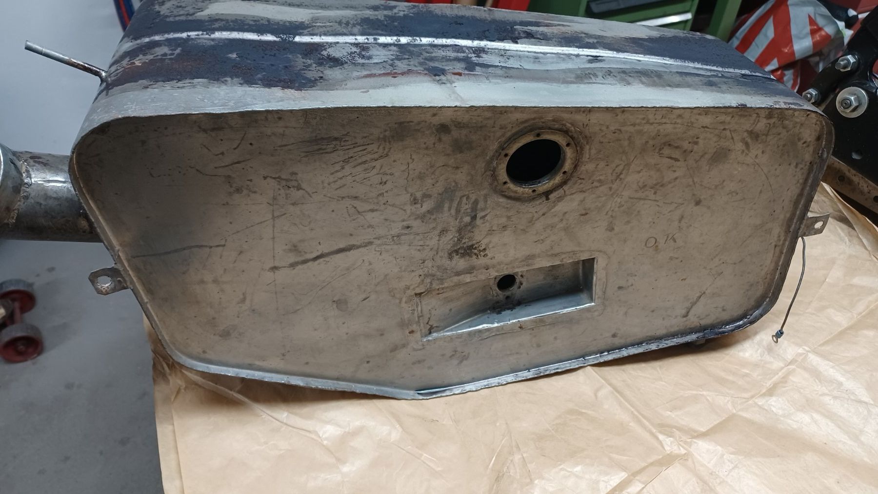 Accessori per altri veicoli: Aston Martin DB 5  Benzintank – Usato da Immensee venduto da bubi19 1