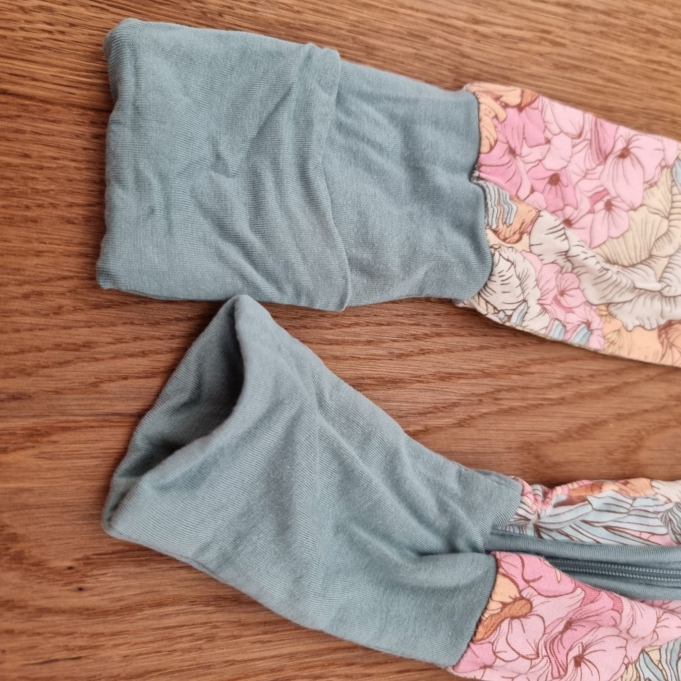 Pyjamas & Ähnliches: Strampler pyjama Blumen Grösse 92 wie neu – Neu (gemäss Beschreibung) aus Gammen von home_brocki 1
