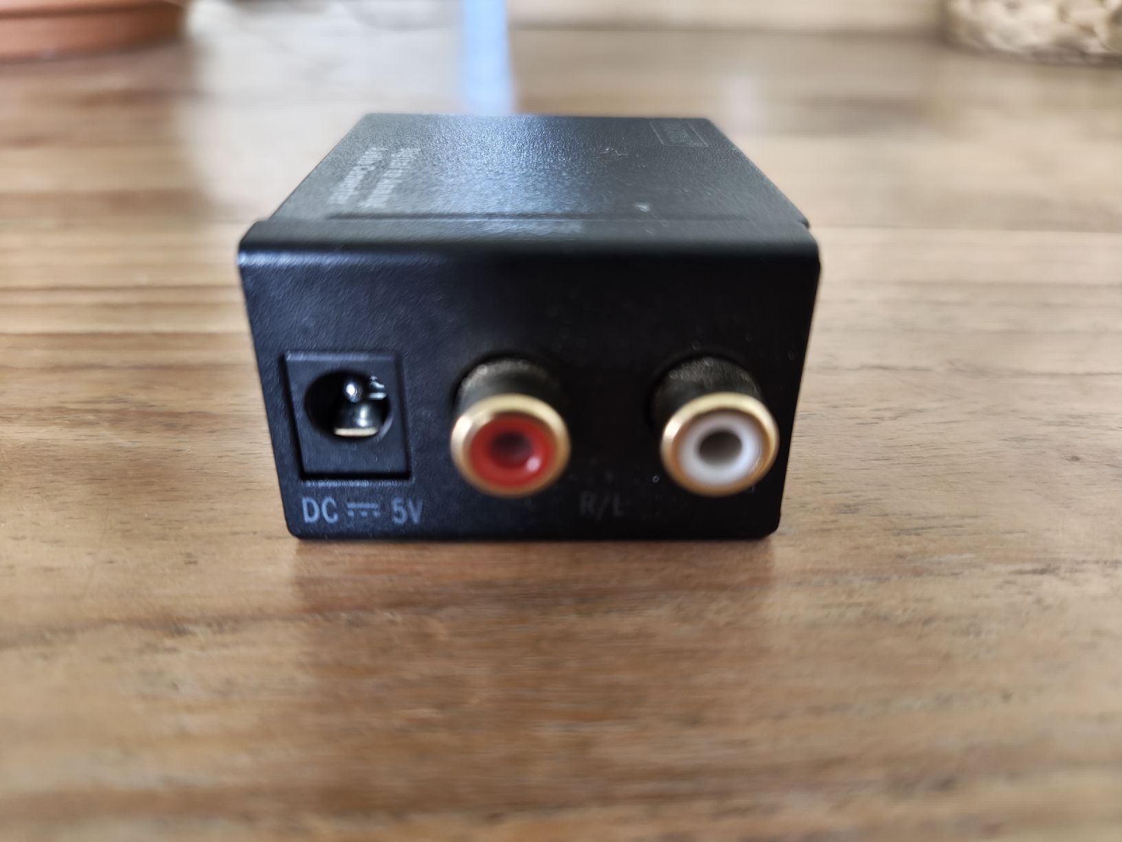 Convertitori: DIGITUS DS-40133 Digital to Analog Converter – Usato da Zürich venduto da roosnic1 2