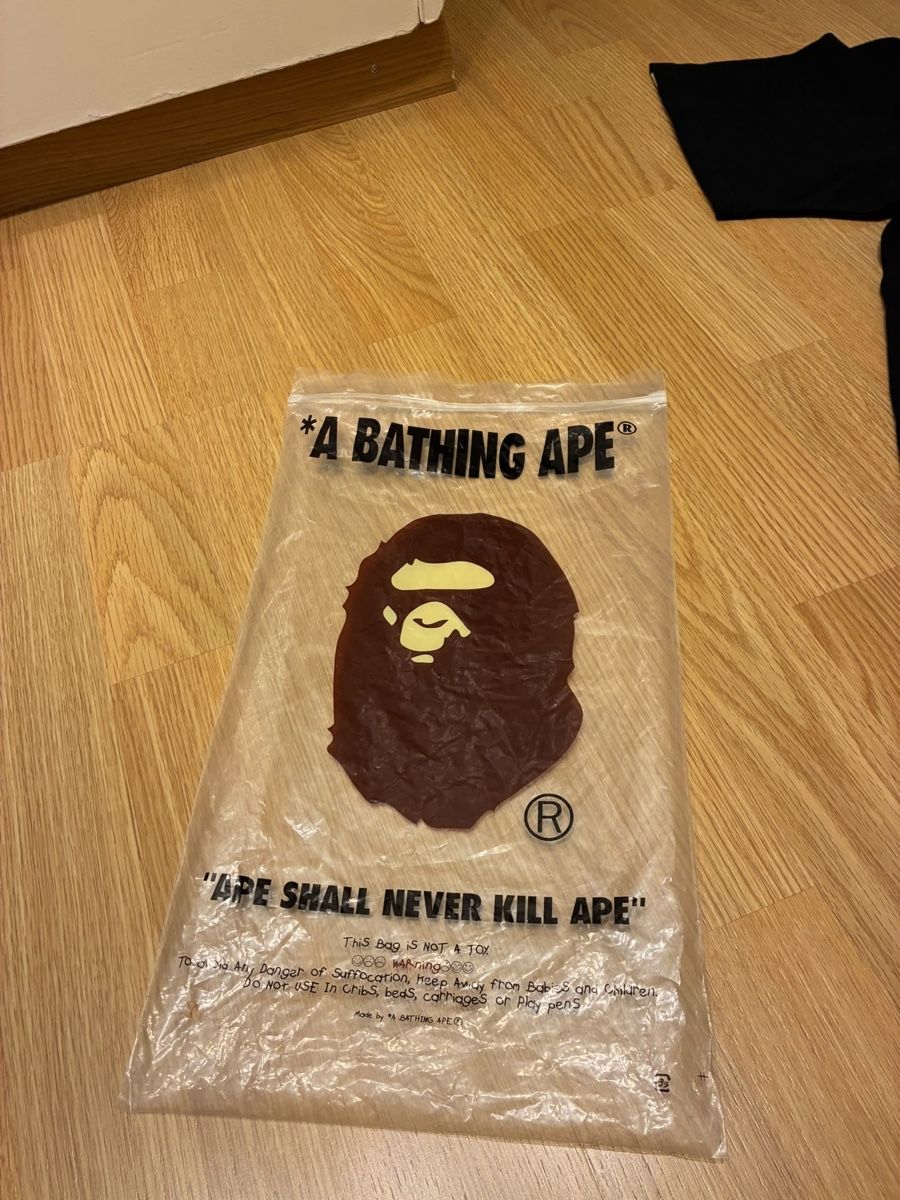 Bape T-shirt: Bathing Ape Shirt – Nuovo e nell'imballaggio originale da Schlieren venduto da dem_bcs5 3