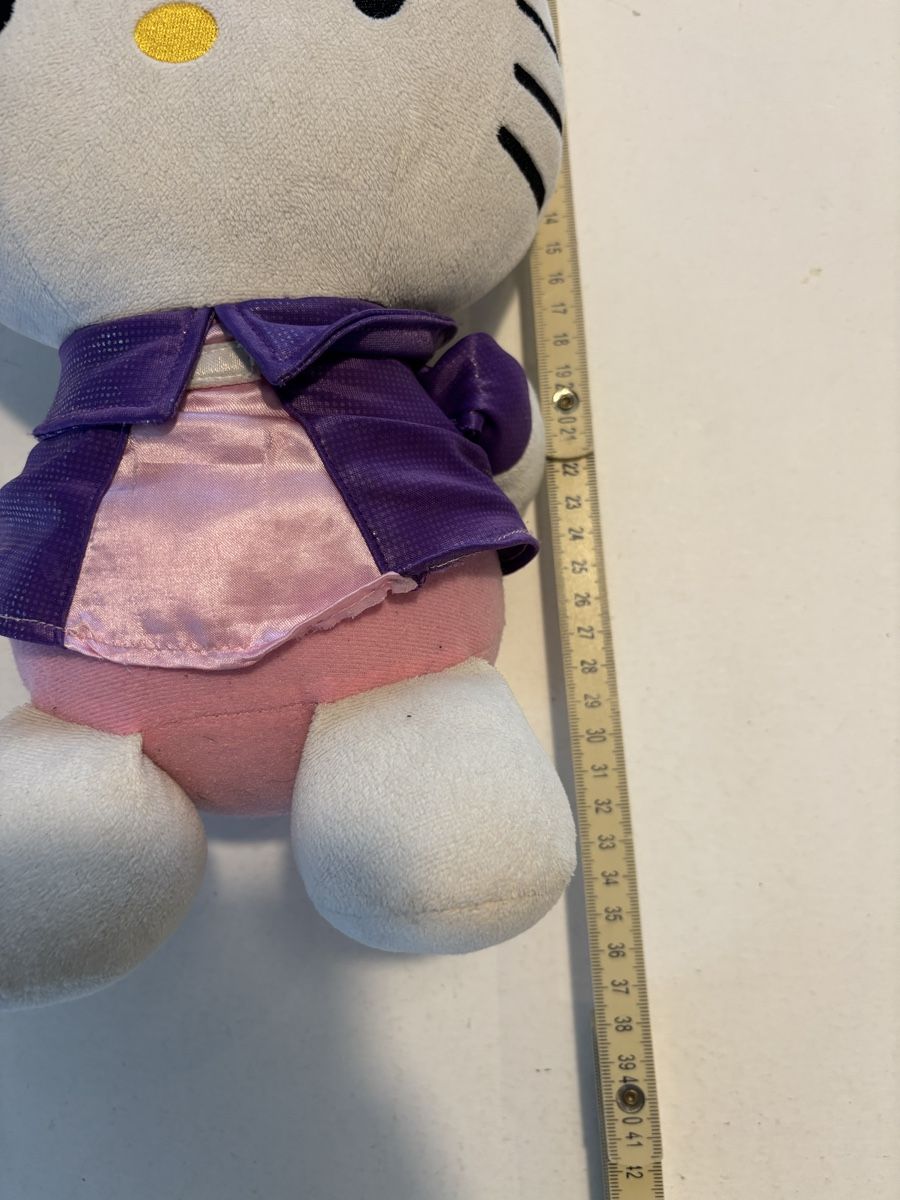 Hello Kitty Giocattoli: Peluche Hello Kitty Robe Violette 35cm – Usato da Genève venduto da sho_67qj 3