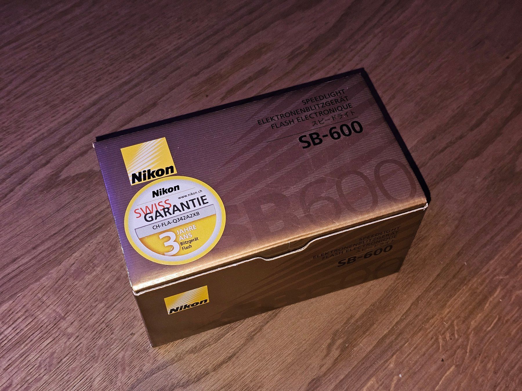 Nikon Flash: Nikon Speedlight SB-600 Blitzgerät mit Diffusor ab 1.- – Usato da Weiach venduto da xx-xx 5