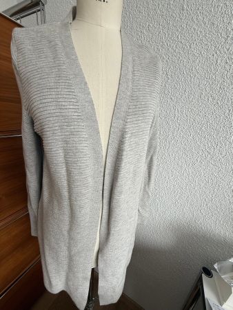 Street One Strickjacke Longjacke Gr. 36 hellgrau Viskose