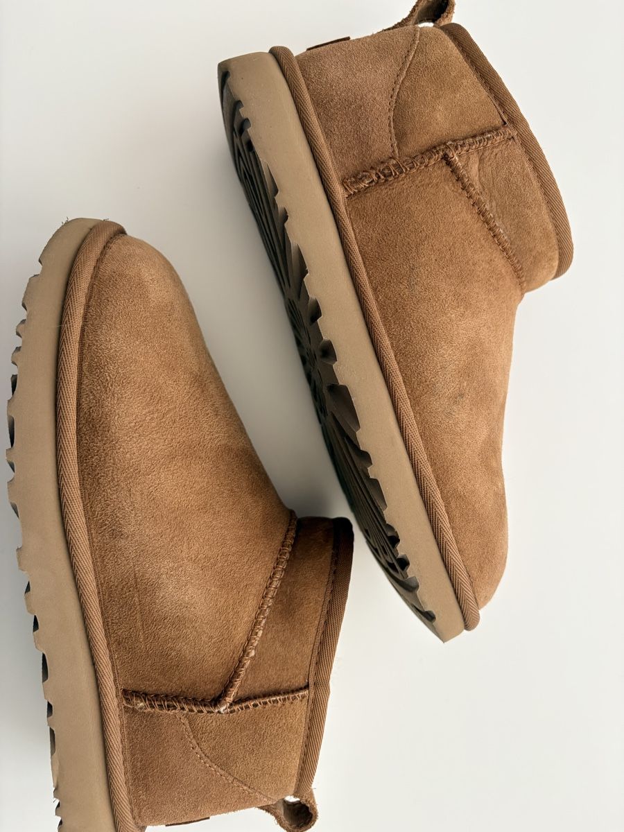 Ugg Damenschuhe: Ugg Boots – Gebraucht aus Basel von klo_n59g 3