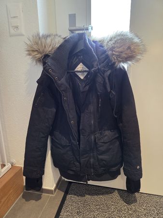 Khujo Winterjacke, Schwarz, Gr. M, Top Zustand!