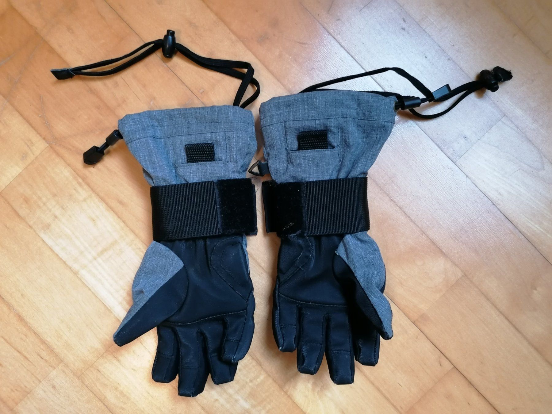 Guanti: Kinder-Ski-/Winterhandschuhe TREVOLUTION, Gr. 4.5 – Usato da Flawil venduto da underwegs 1