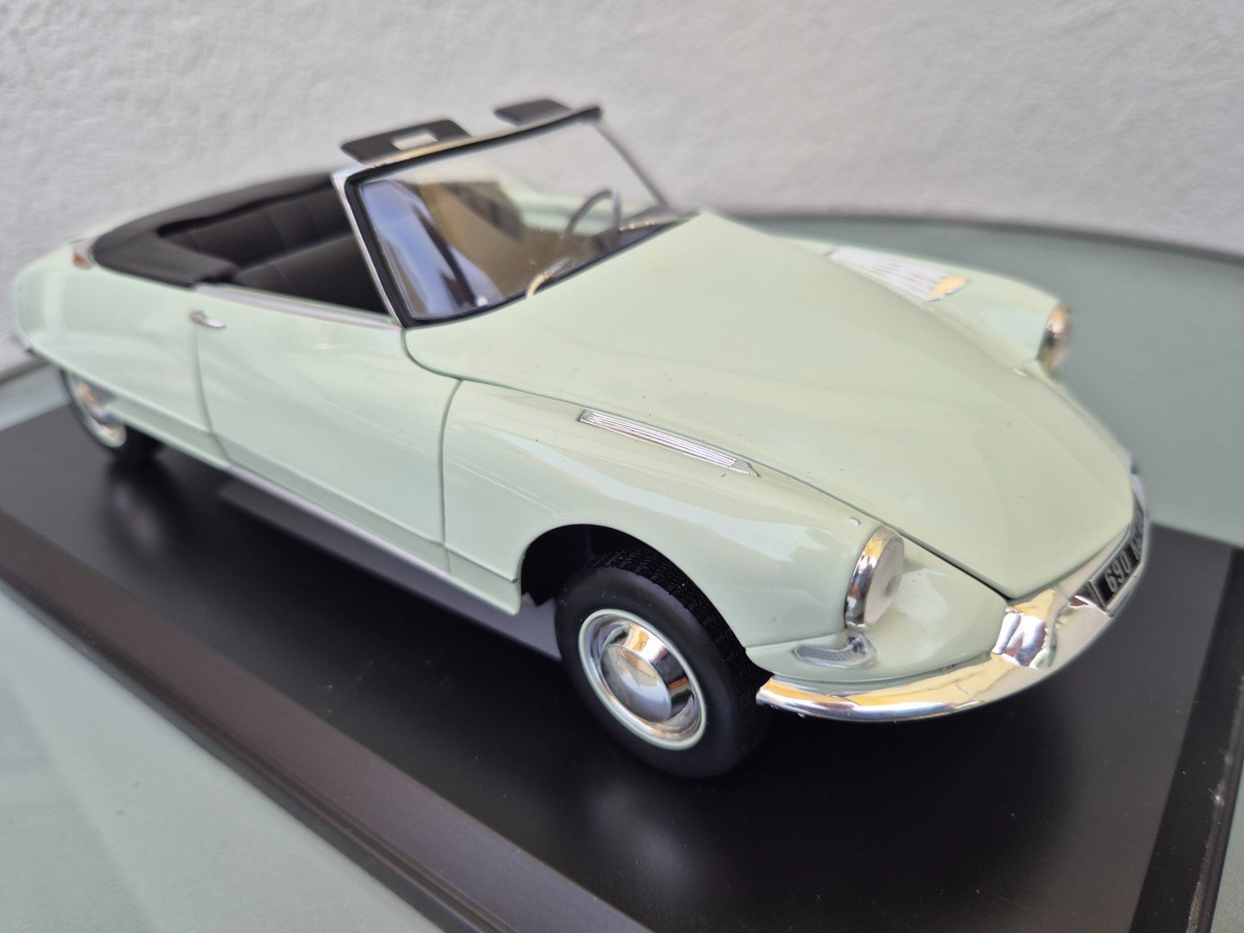 Citroën Modellini d'auto: Citroen DS Cabriolet von Norev 1:18 – Nuovo (secondo la descrizione) da Oberbuchsiten venduto da laffite54 5