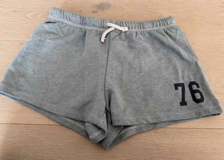 H&M kurze Hose 146 cm
