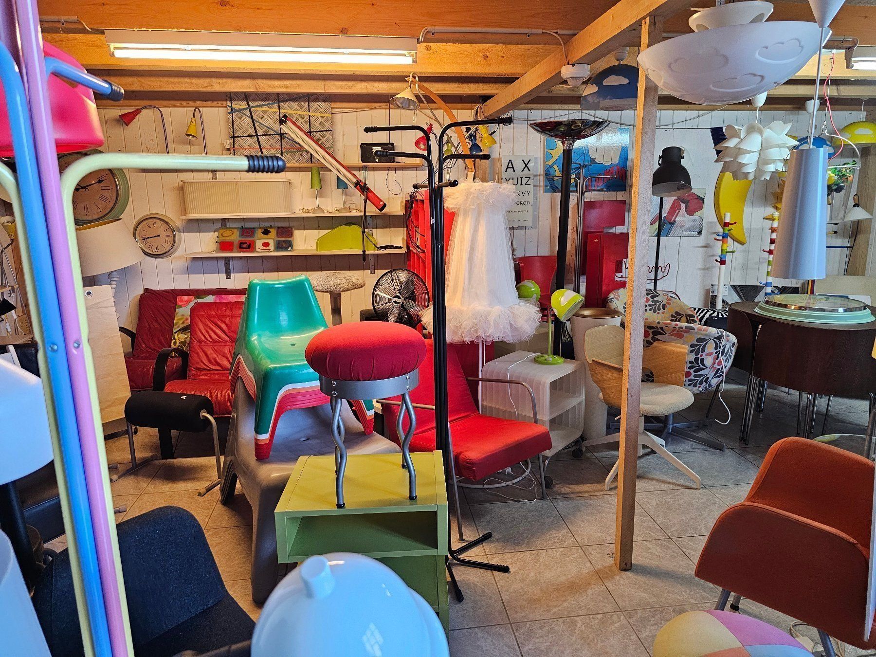 Ikea Hocker: Per Ivar Ledang 1995 IKEA URI Hocker Postmodern Stool red – Gebraucht aus Nottwil von Wondewa-Shop 7