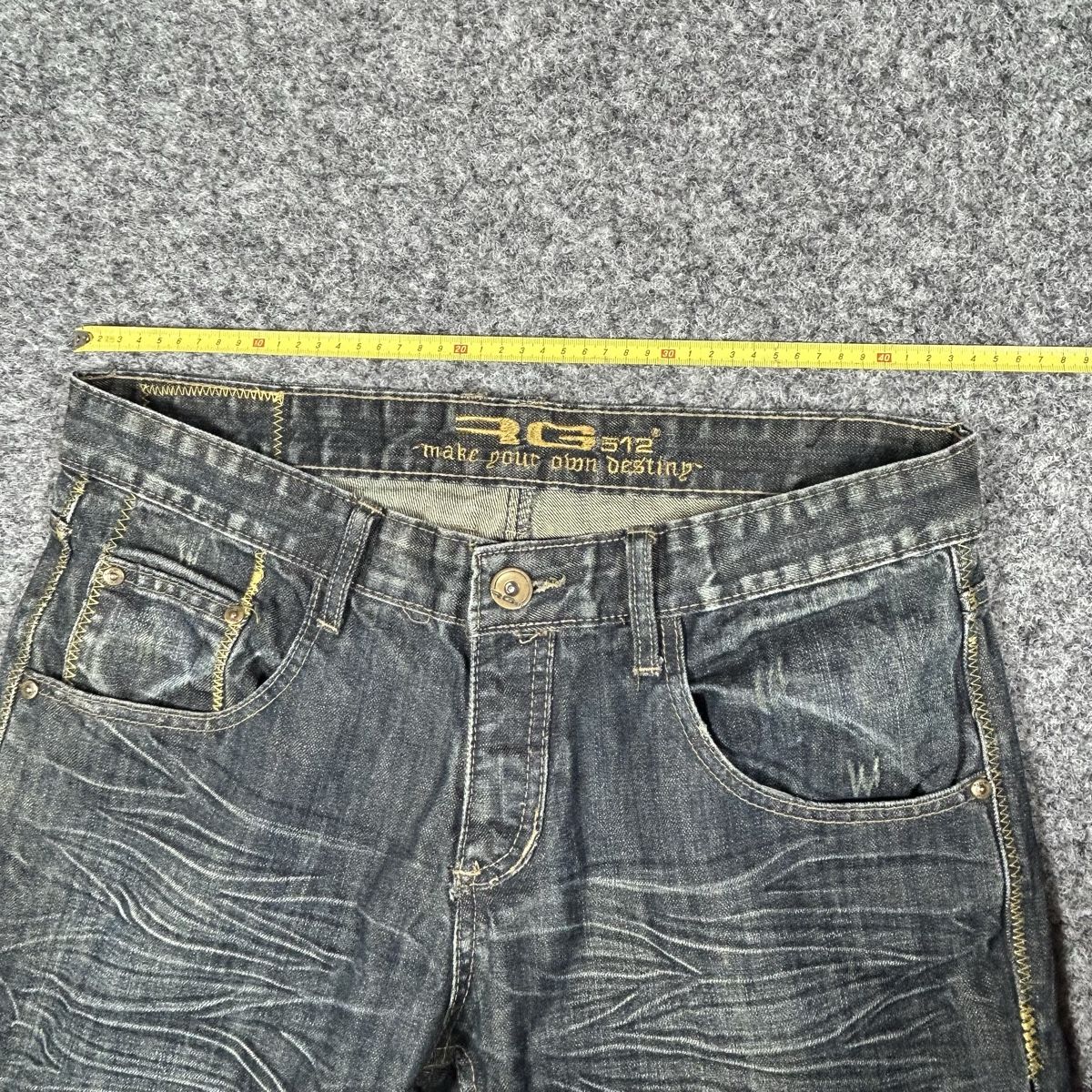 Jeans: Jeans 2000s – Gebraucht aus La Sagne NE von Matlasape 3