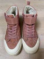 Schöne warm gefütterte Sneakers (Grösse 33)
