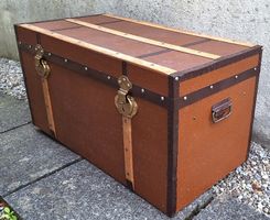 antike Truhe/Koffer,Überseekoffer