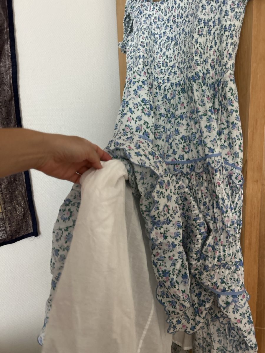 Vestiti: Kleid LoveShackFancy Blumenmuster Grösse S neuwertig – Nuovo (secondo la descrizione) da Zürich venduto da jos_q8hp 4