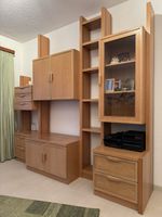 Wohnwand Holz mit Vitrine und Schubladen Massiv