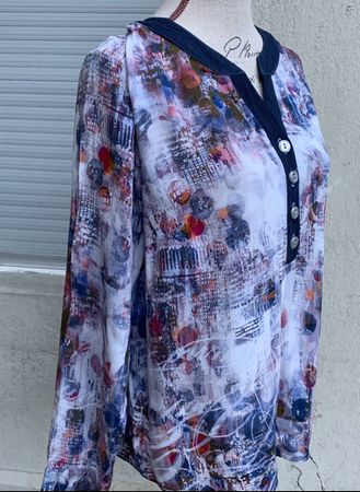Superbe blouse fine sans col FRANCE RIVOIRE 100%viscose t.42