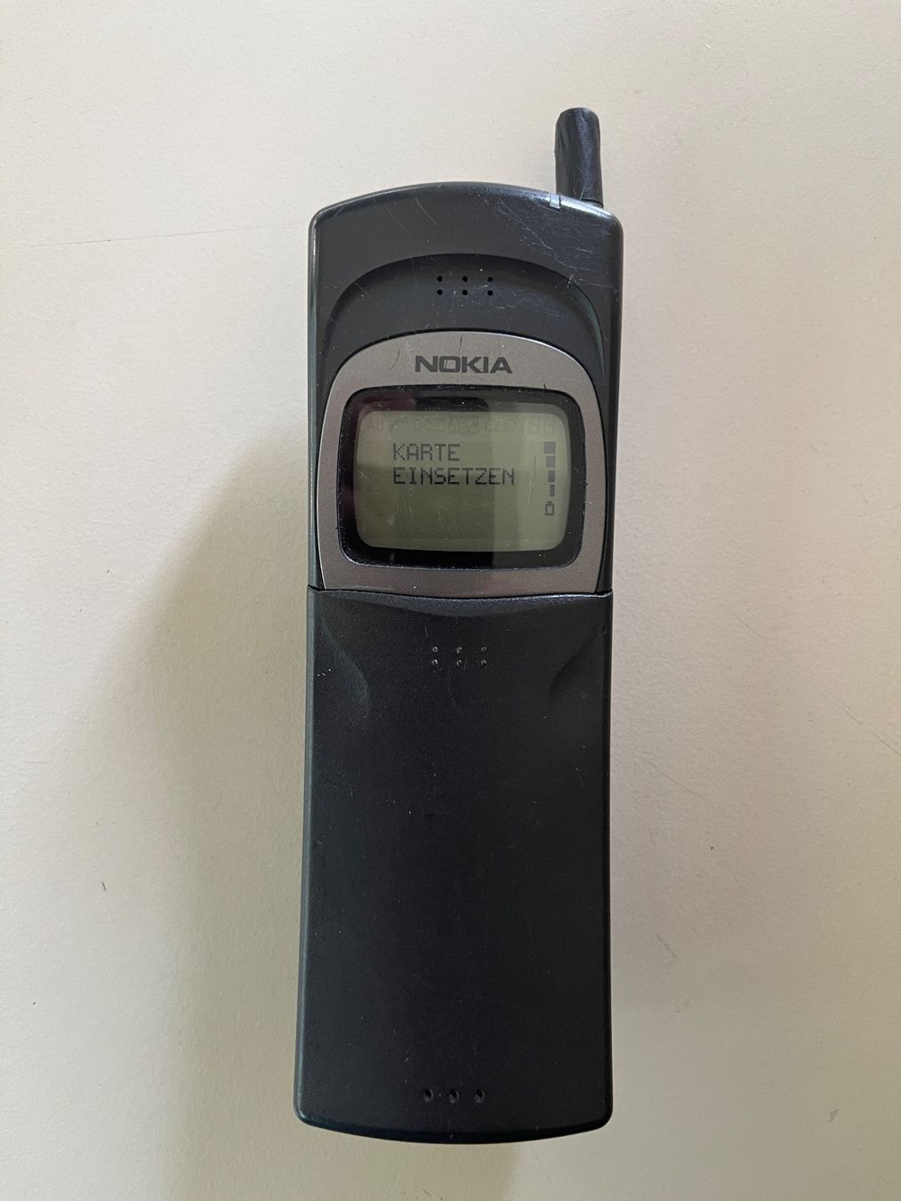 Nokia Handys / Smartphones: Nokia 8110i – Gebraucht aus Zürich von Fausto04 1