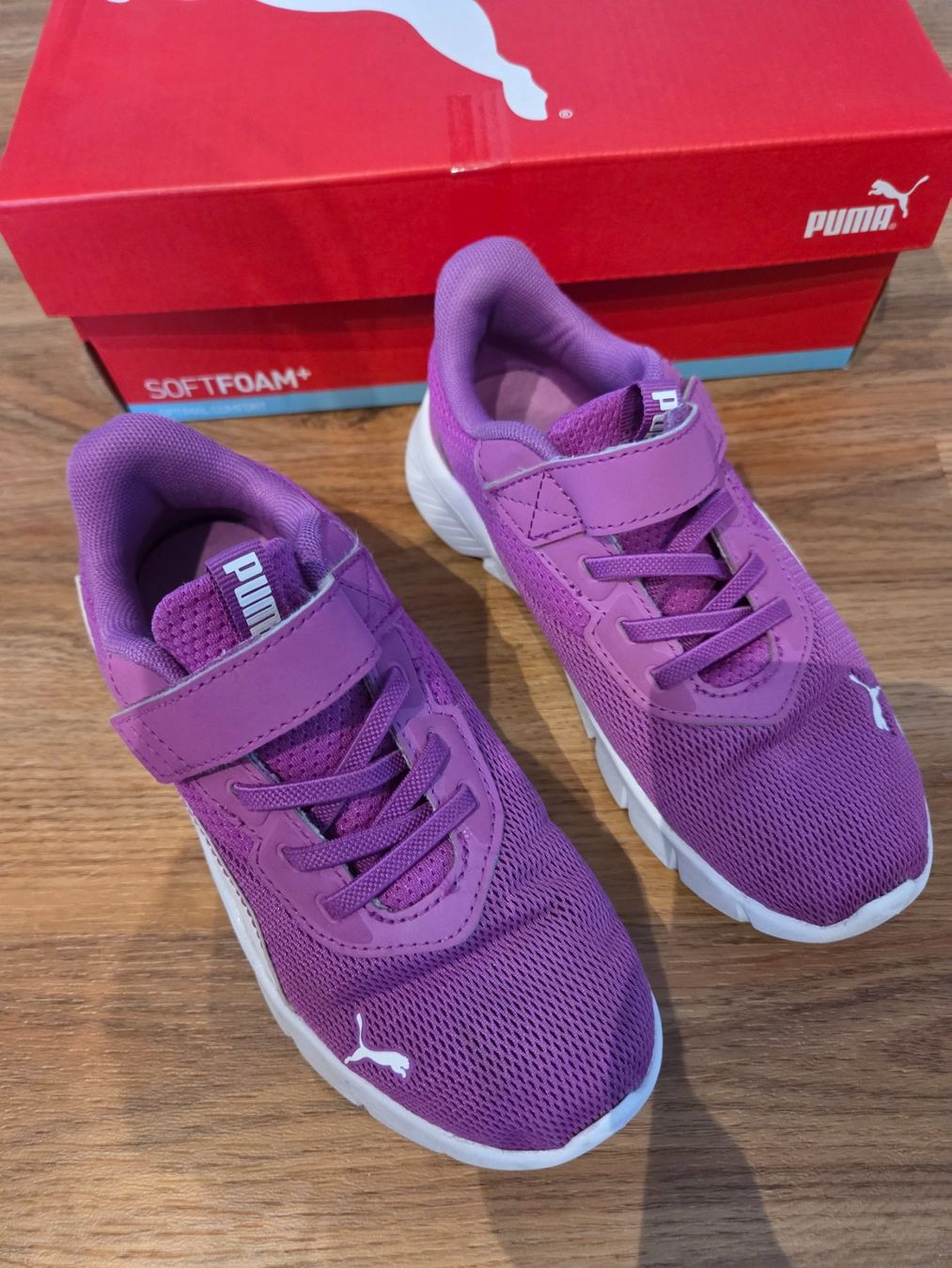 Puma Scarpe per ragazze: Puma FlexFocus Modern AC+ PS Gr. 33 lila – Usato da Heinrichswil venduto da frankie19860 2