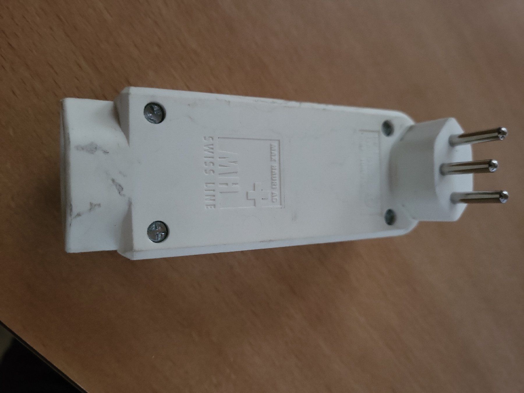 Stecker: Elektrische Mehrfachsteckdose – Gebraucht aus Dietikon von AniaSunrise 2