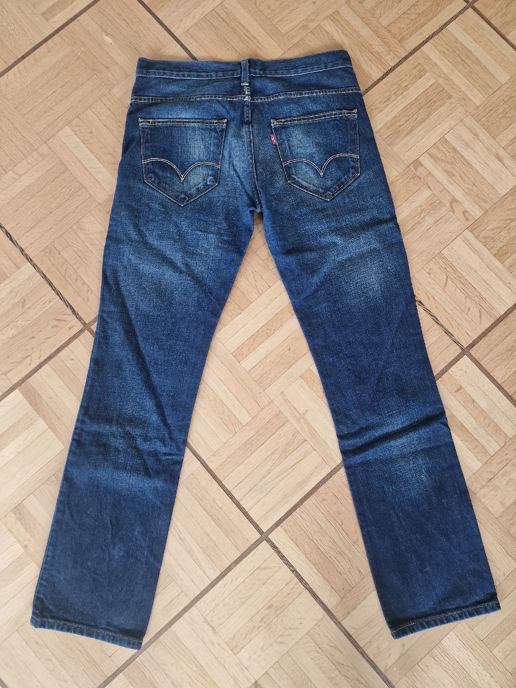 Levi's Jeans: Levi's 32 x 32 Blau – Neu und originalverpackt aus Luzern von Dng 1