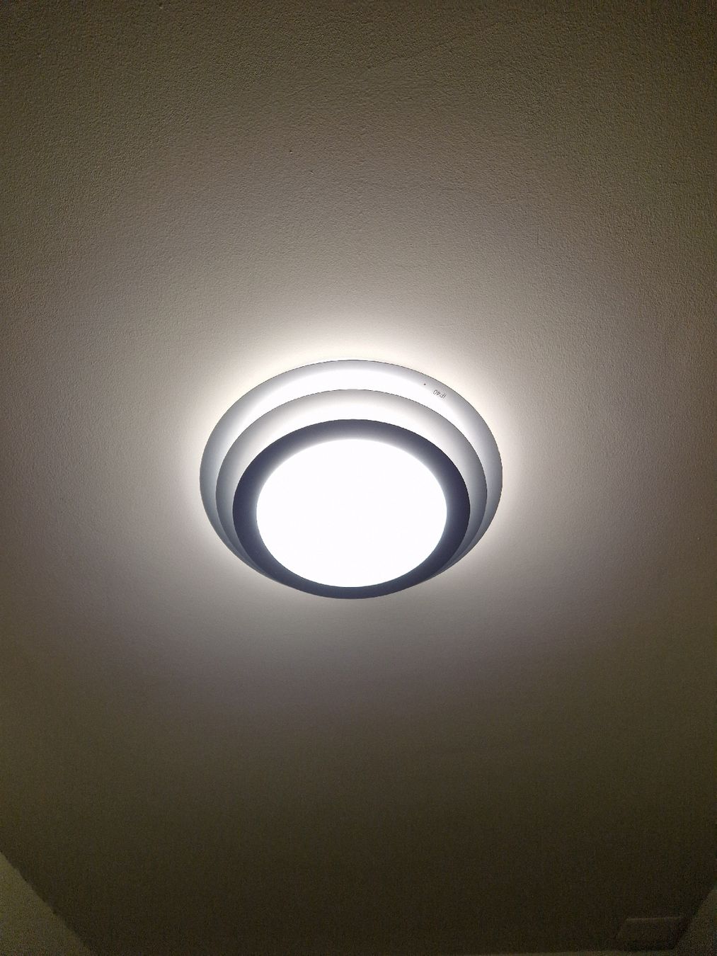 Lampadari & plafoniere: Deckenlampe modern, gut erhalten, – Usato da Wittenbach venduto da garbis