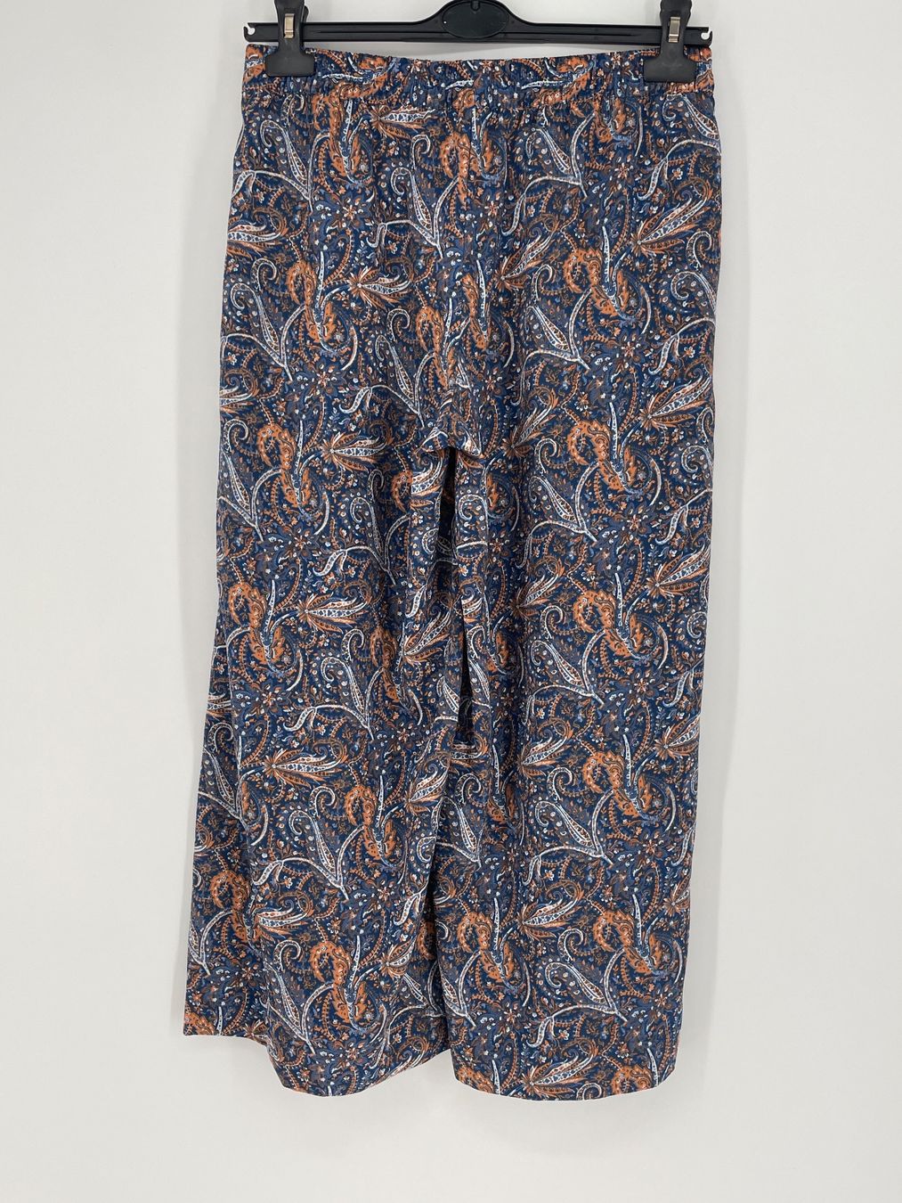 Pantaloni: Luftige Hose Gr. 38 Esmara – Usato da Auenstein venduto da moin. 2
