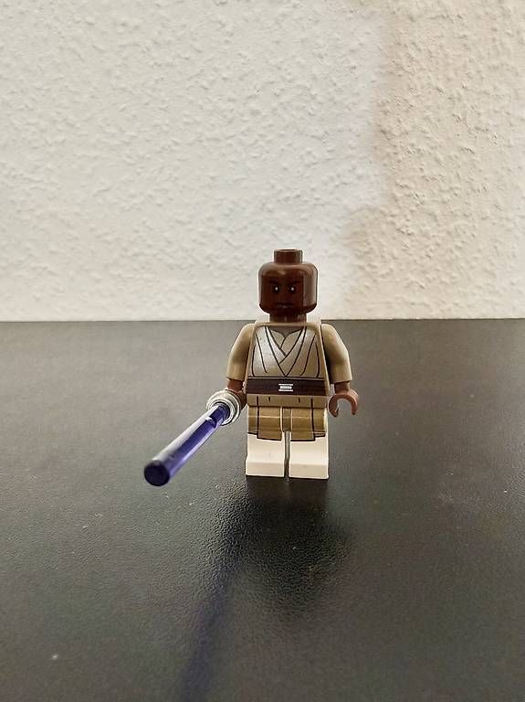 Lego Statuette: LEGO Star Wars Mace Windu Minifigur – Usato da Zürich venduto da Liam_Hess
