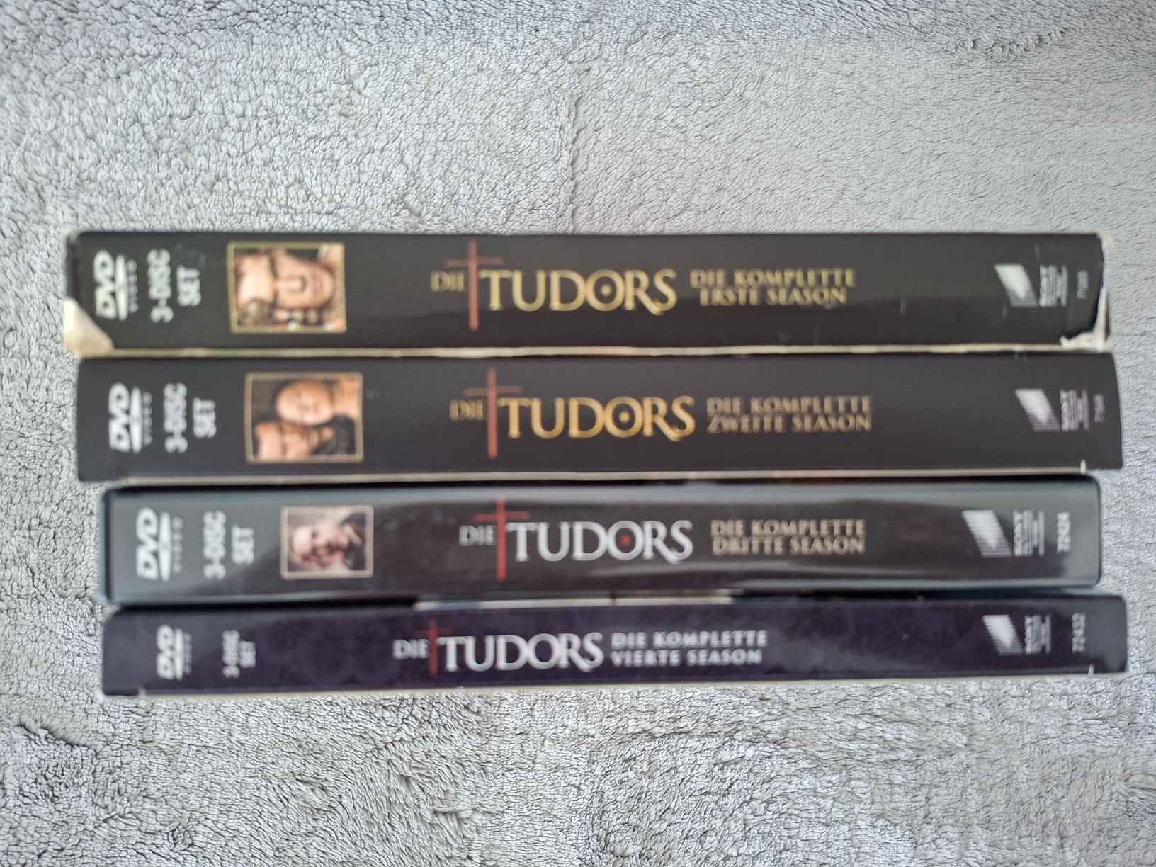 Tutti i DVDs: DIE TUDORS  1 - 4 – Usato da Aesch BL venduto da Burschi59 1