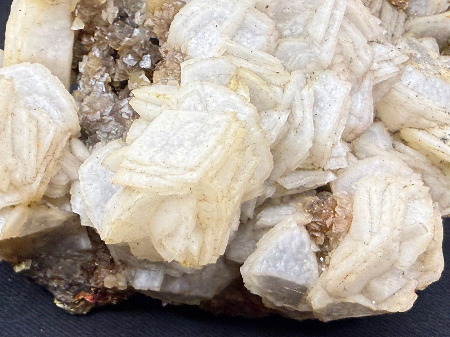 Minerali & Pietre curative: Multigenerationen Calcit – Usato da Schinznach Bad venduto da Demerald 3