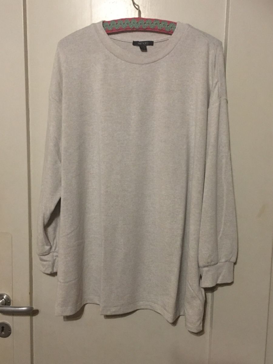 Maglioni & Felpe: Pullover hellgrau mit Rundhalsausschnitt Grösse 44/46 L – Usato da Bärschwil venduto da Ranron1970
