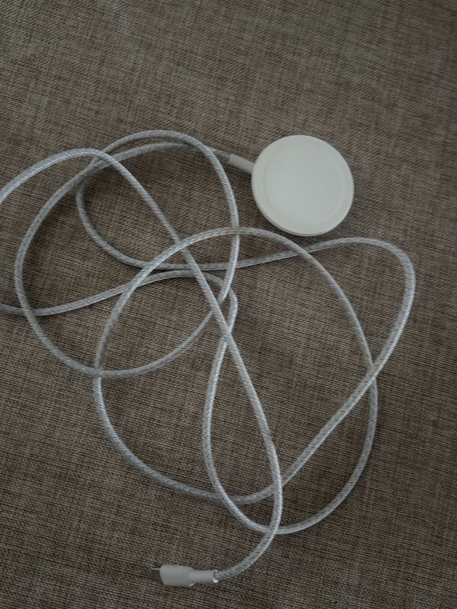 Belkin Caricabatterie: Belkin BoostCharge Pro tragbares kabelloses Ladepad mit MagS – Usato da Wetzikon ZH venduto da ShopFaster