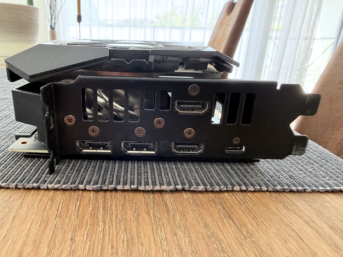 Asus Schede grafiche: ASUS GeForce ROG strix RTX2080 o8g gaming – Usato da Emmen venduto da jpsanta 1