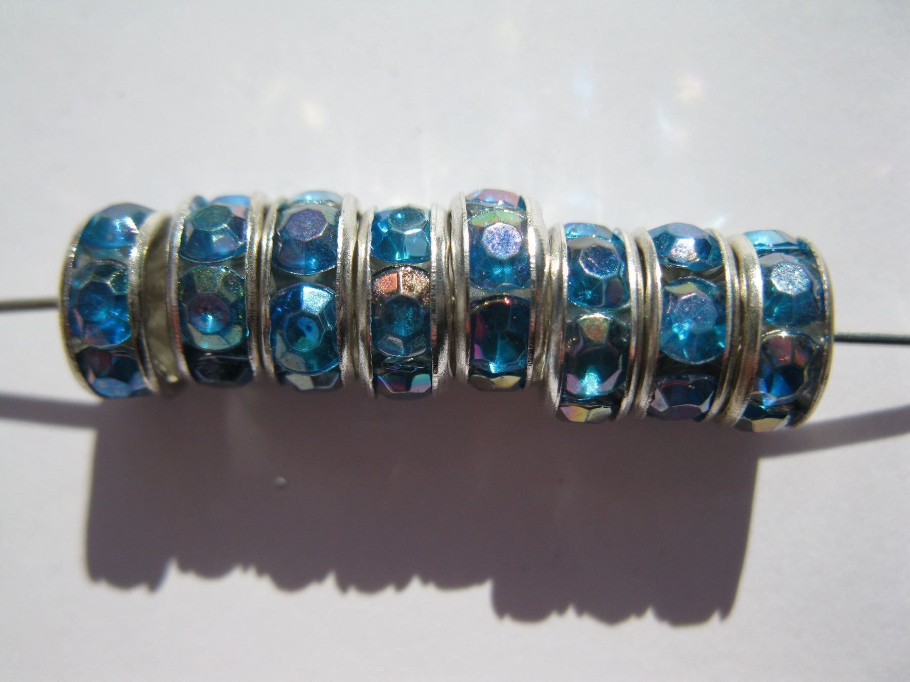 Perle (finte): 20 Strass Rondellen hellblau AB, 8mm – Nuovo e nell'imballaggio originale da St. Margarethen TG venduto da LuanaKa
