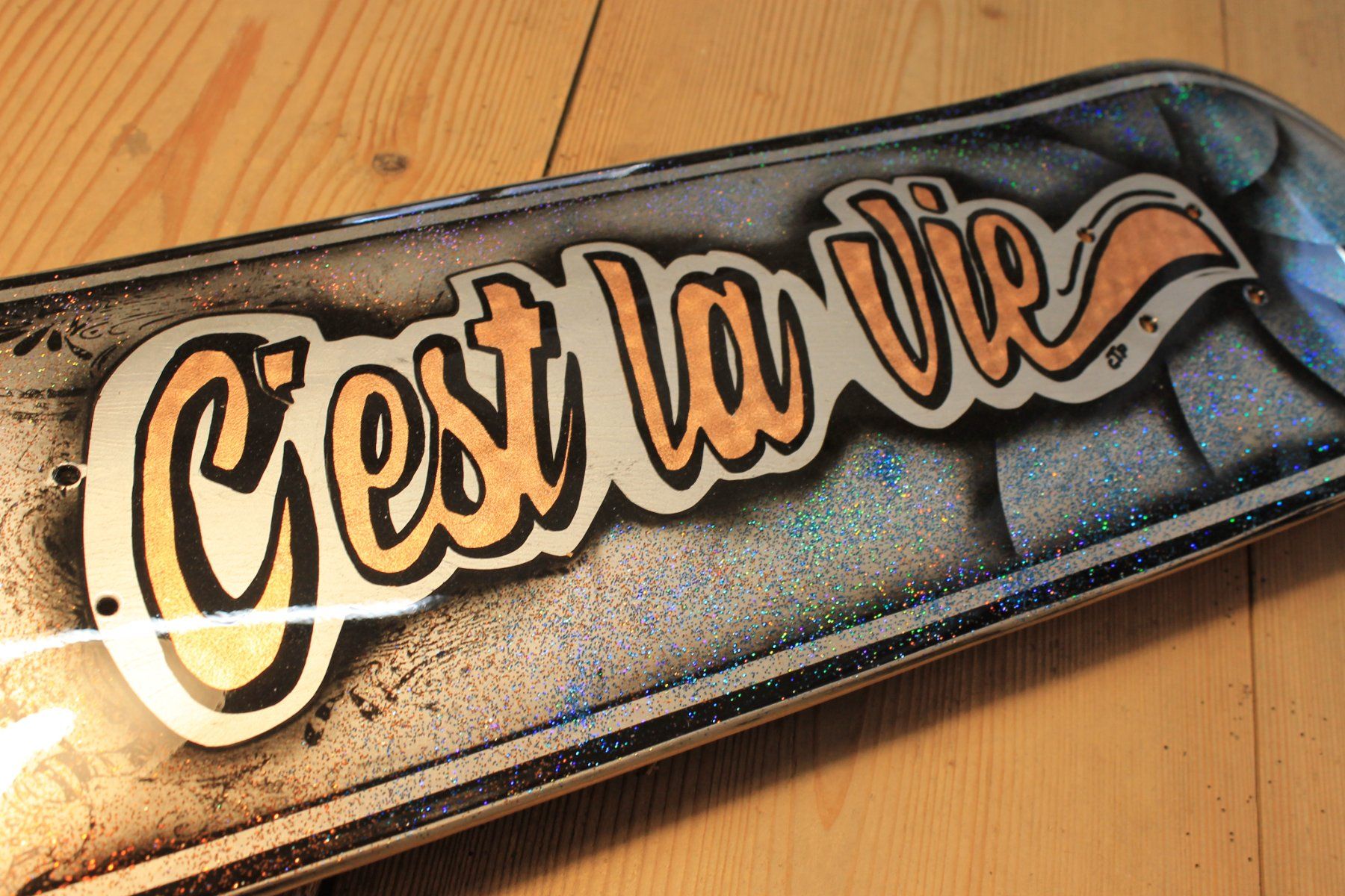 Skateboards: " Cèst la Vie " Skateboard  Deck ENUFF, Unikat, Handmade CH – Usato da Willisau venduto da Pzm81