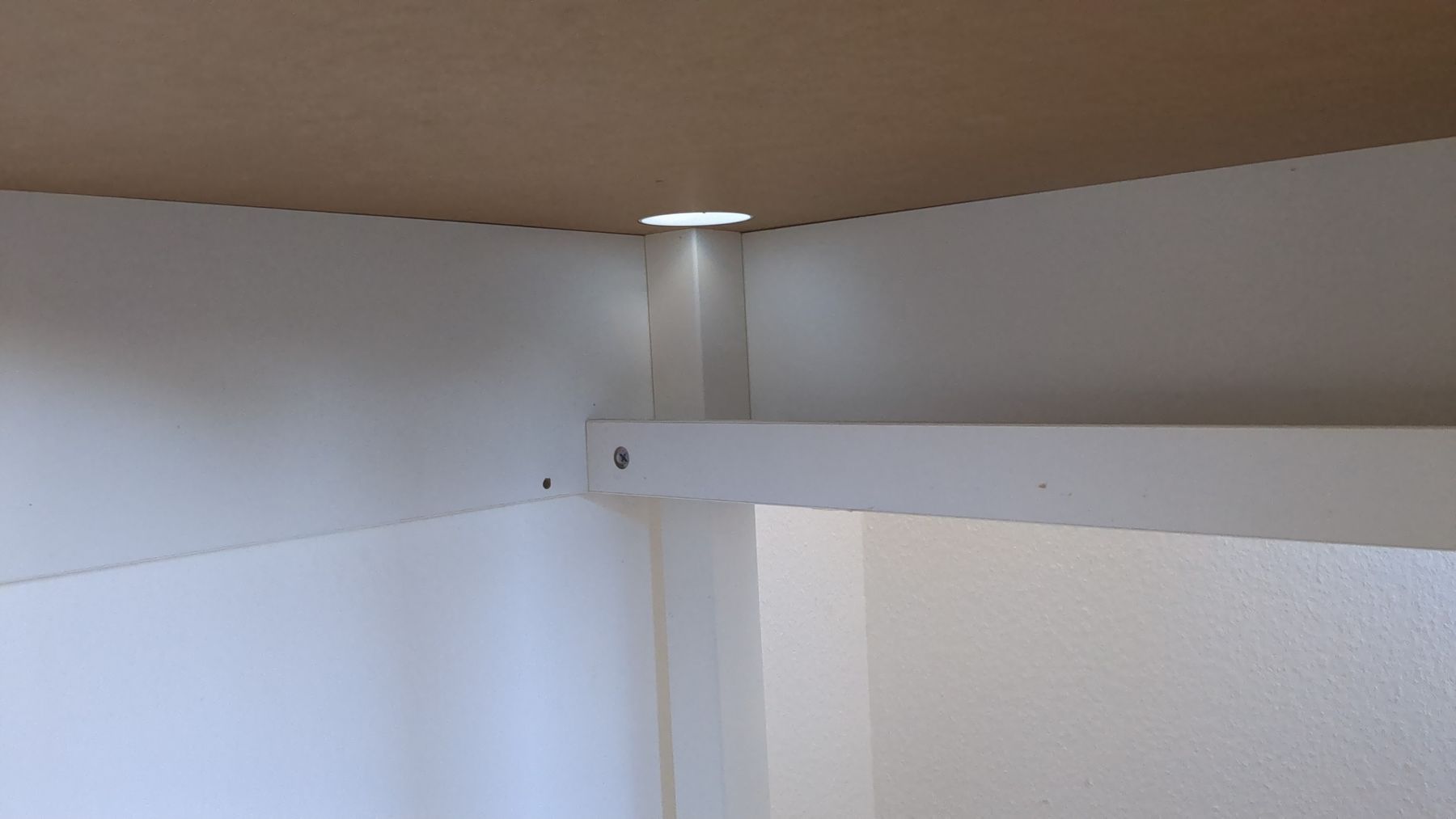 Ikea Schreibtische: White Corner Desk with Shelves good condition – Gebraucht aus Untersiggenthal von nag_mxh8 2