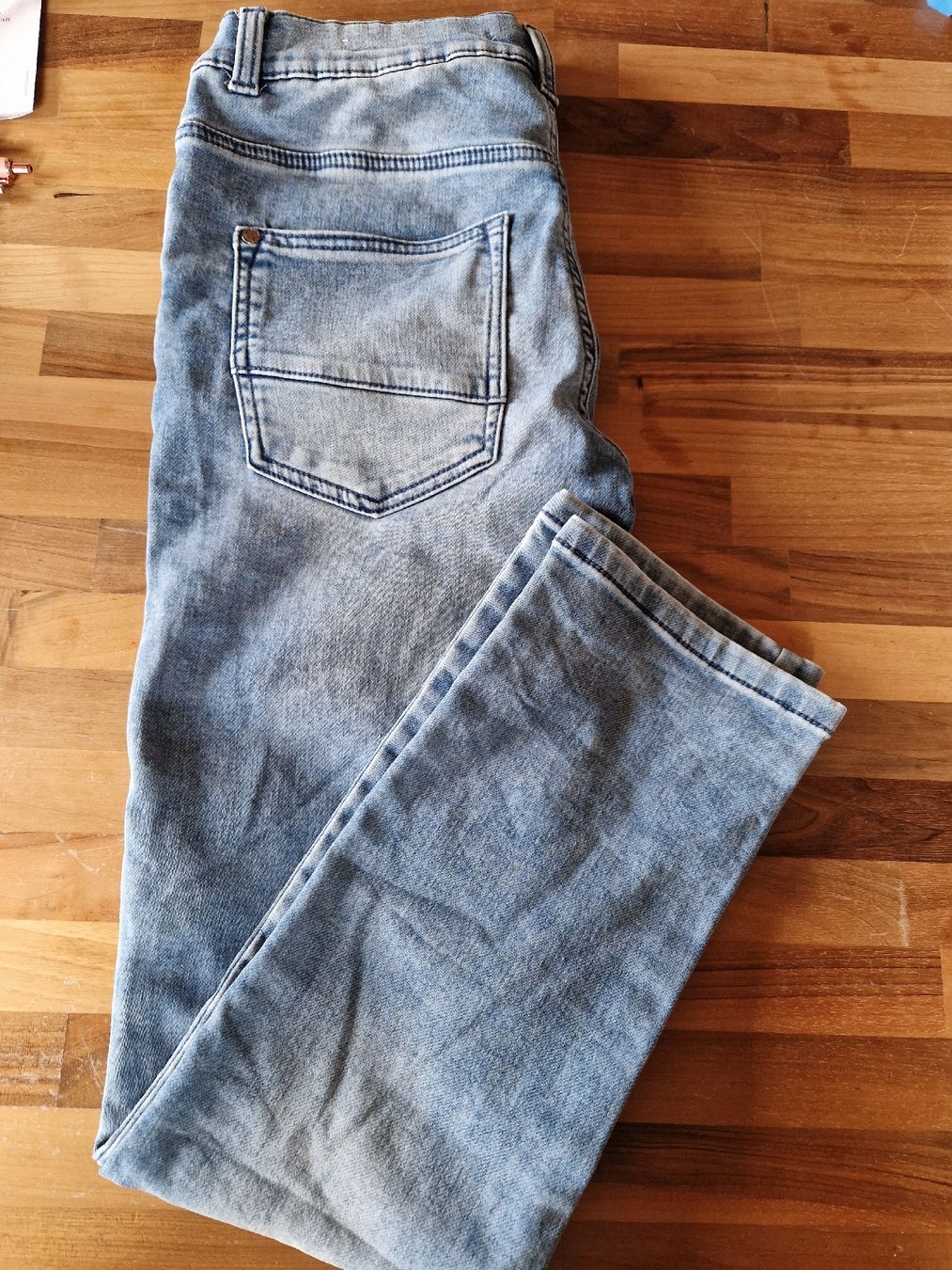 S.Oliver Pantaloni: Neue s.Oliver Jeans, hellblau, Gr. 158 regular mit Gummizug – Nuovo (secondo la descrizione) da Niederscherli venduto da 20sydney02 2