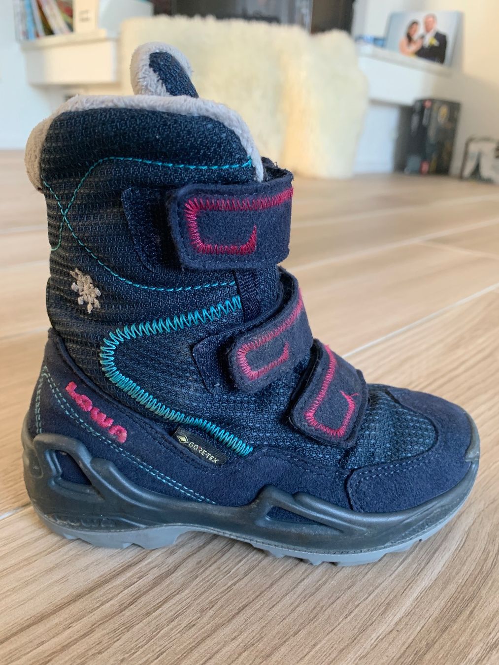 Lowa Scarpe per ragazze: Lowa Milo Goretex Winterstiefel Gr. 27 – Usato da Rudolfstetten venduto da Joyw 2
