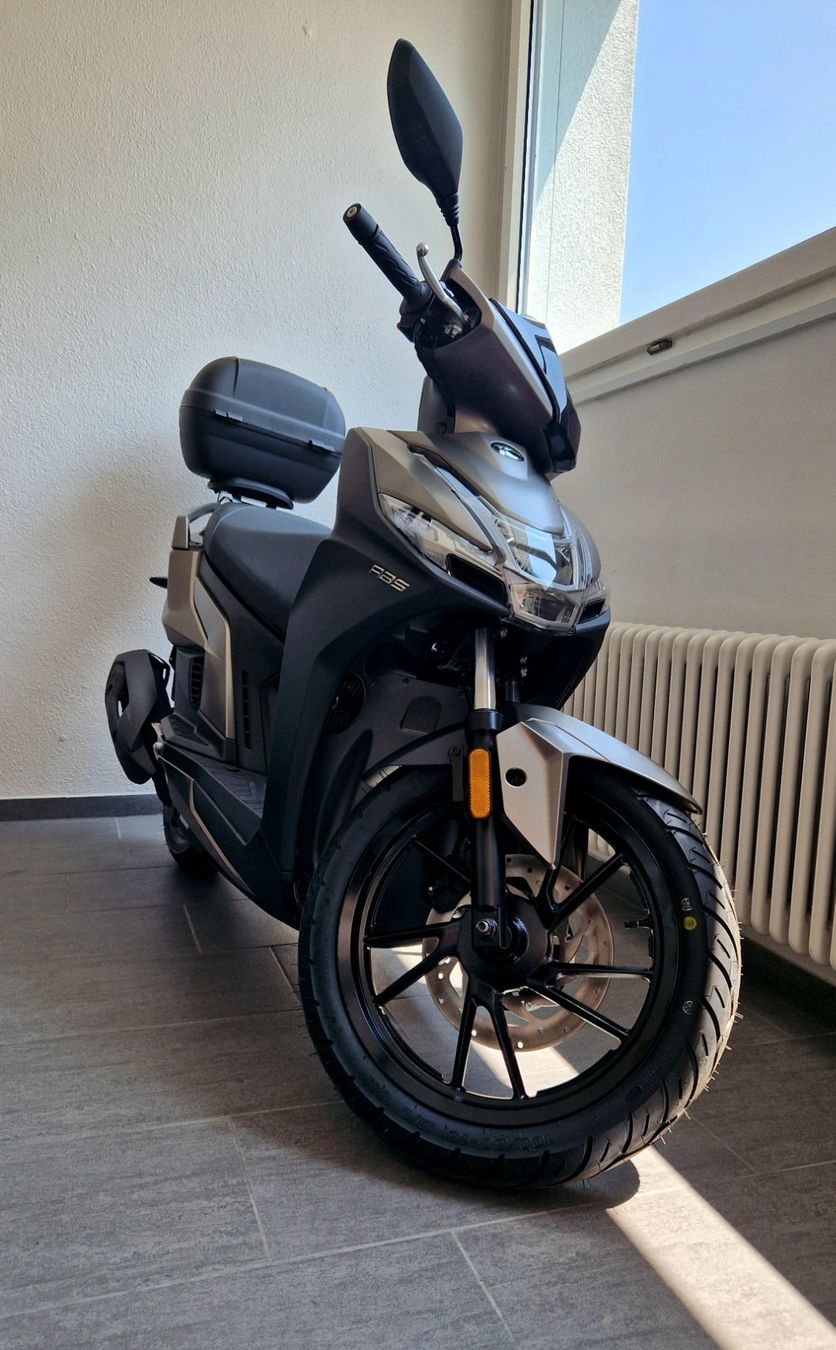 Kymco Scooter: KYMCO Agility 125ccm ABS Roller Scooter – Nuovo e nell'imballaggio originale da Wetzikon ZH venduto da MOFAG-AG 2