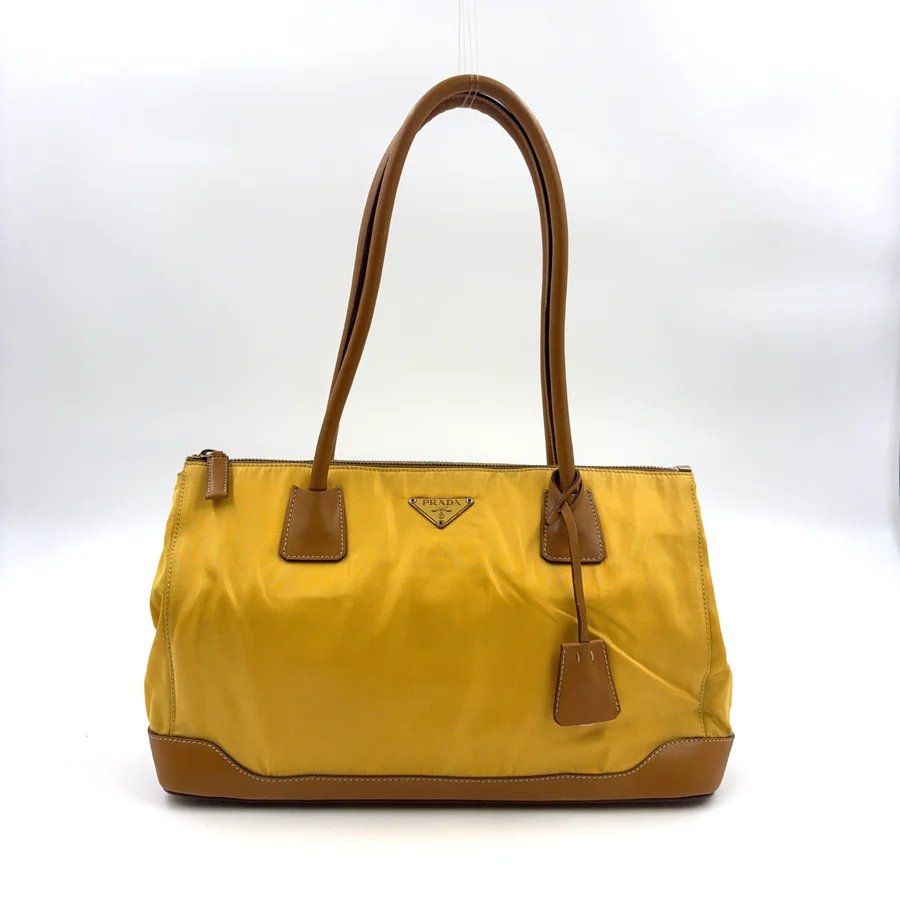 Prada Taschen für Damen: Prada Triangle Logo Handbag – Gebraucht aus Chamoson von Sapoloshop