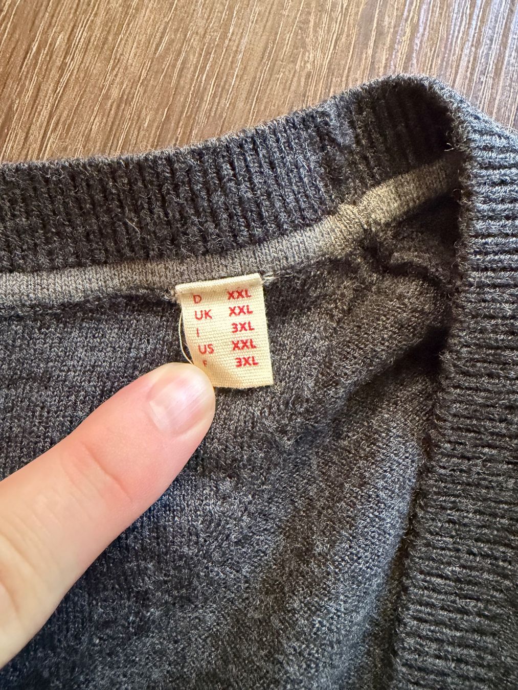 Esprit Maglioni & Felpe: Pullover V-Ausschnitt Merino Gr. XXL – Usato da Muttenz venduto da nataschasia 2