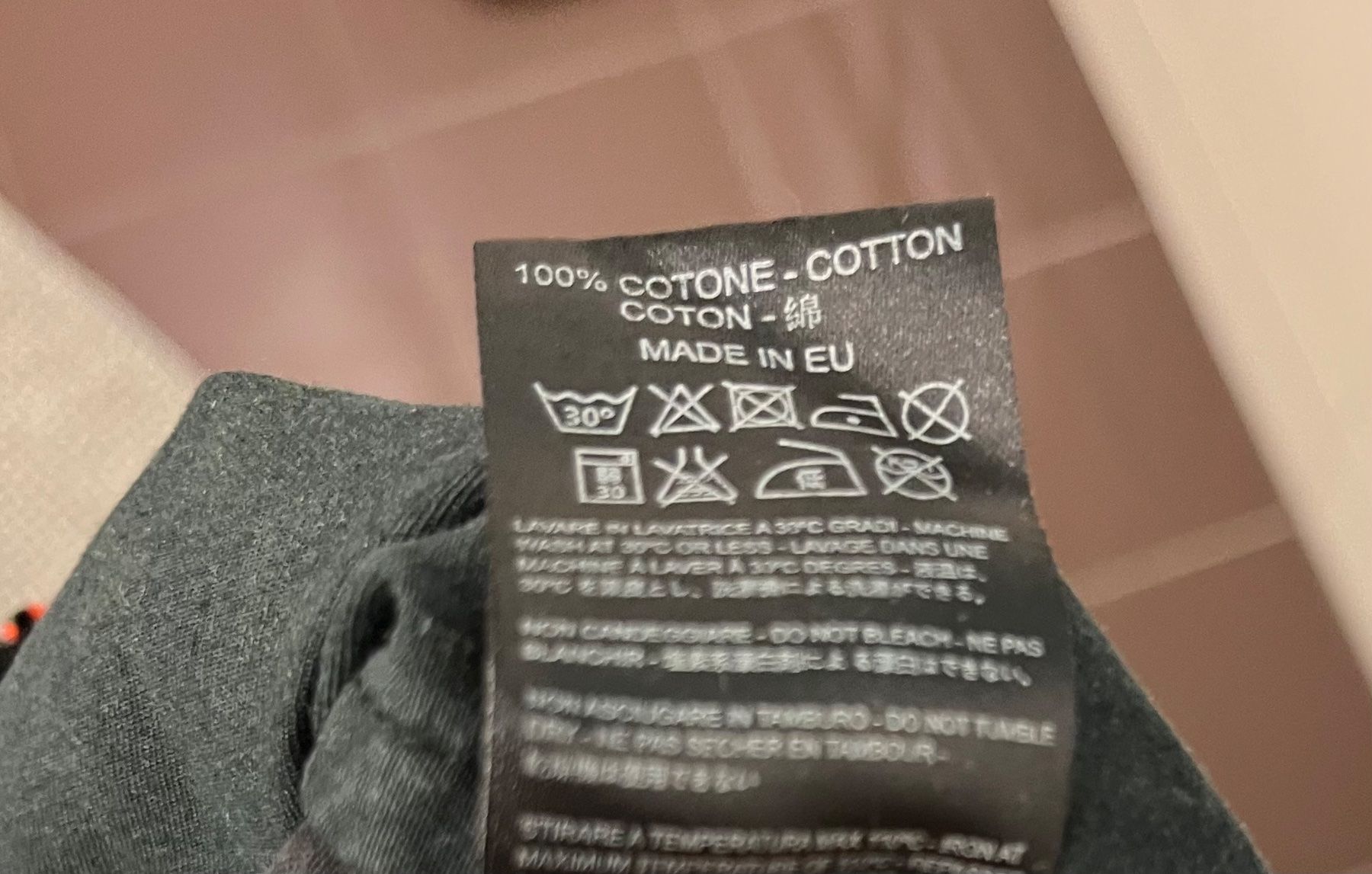 Pantaloni: Marcelo Burlon Shorts Schwarz – Usato da Zürich venduto da savu19 4