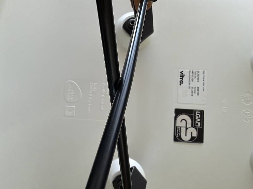 Vitra Sedie: Vitra Vitra - Eames Plastic Armchair DAW – Usato da Luzern venduto da cam_f7qx 3