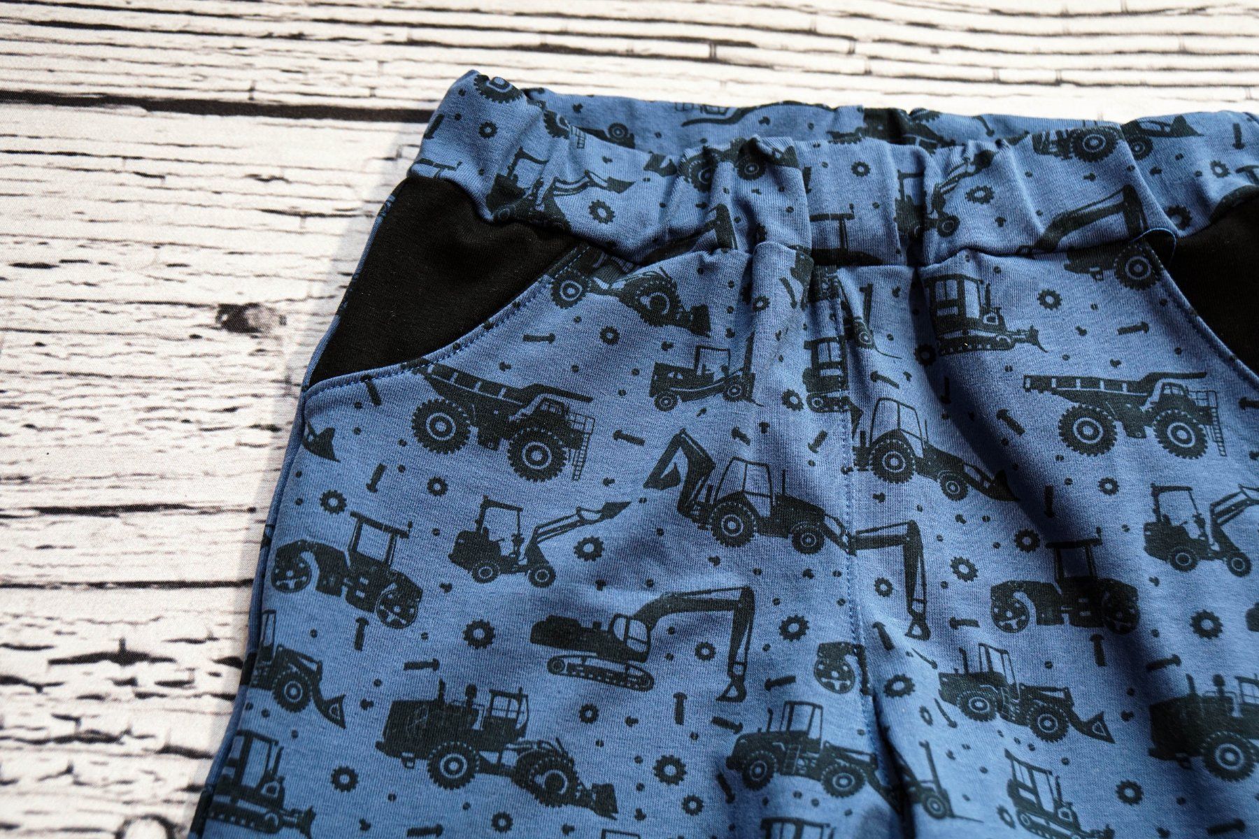 Pantaloni: Hose mit Bauerfahrzeug  Gr.110/116 - NEU – Nuovo e nell'imballaggio originale da Zürich venduto da sambaum 3
