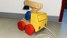 Holz Kran Auto, Ziehlaster, Top Zustand, Kinderspielzeug