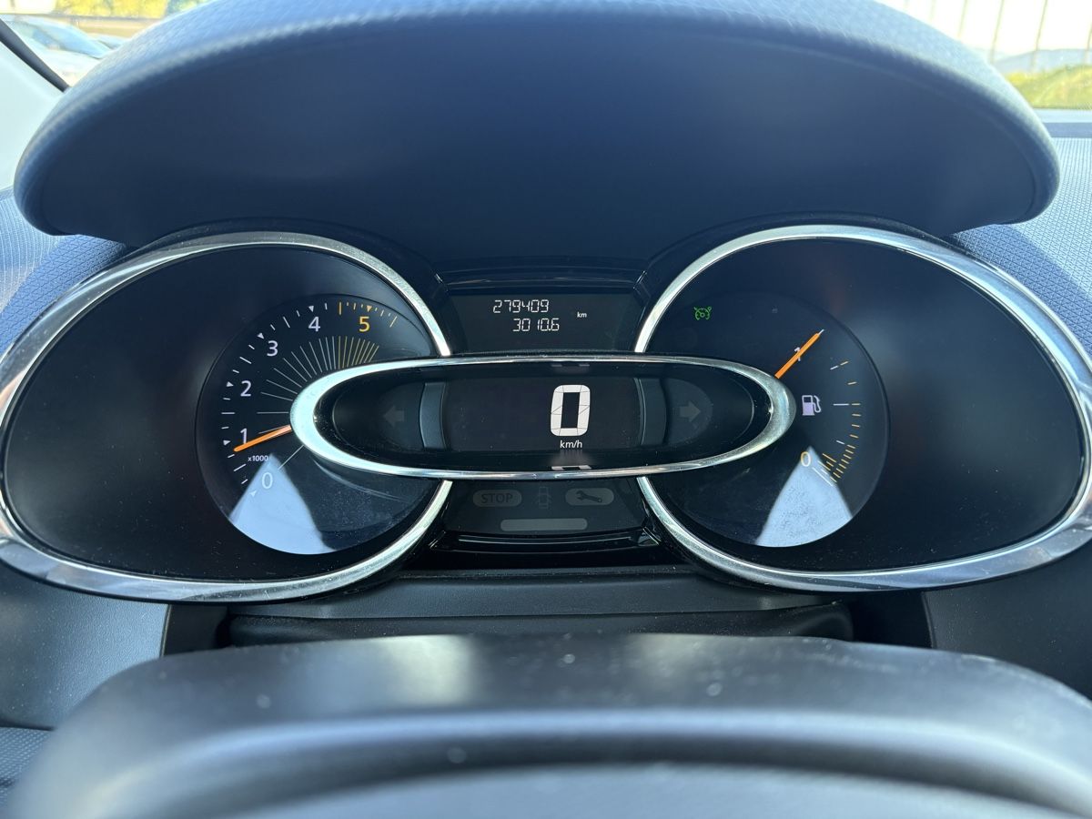 Renault Automobili: Renault Clio, 1.5 dCi 90, Diesel – Usato da Hombrechtikon venduto da giziminator 9
