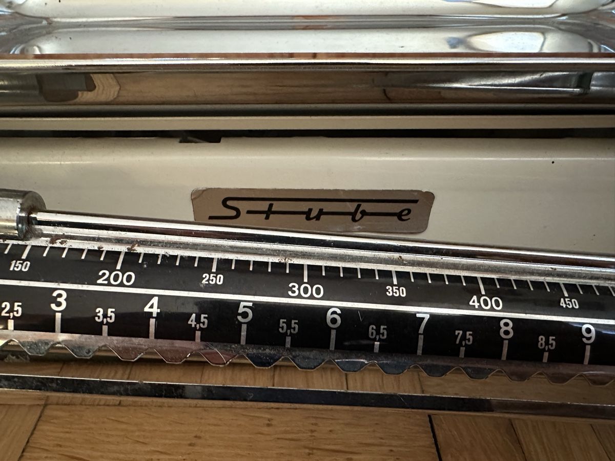 Waagen und Gewichte: Vintage Waage von Stube – Gebraucht aus Thun von Bg54