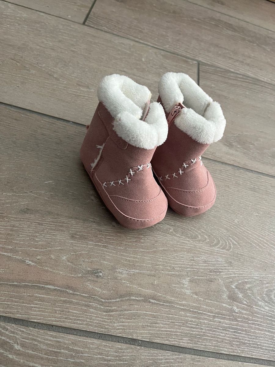 Scarpe per ragazze: Babyschuhe Gr. 17/18 – Usato da Döttingen venduto da mar_6vv7